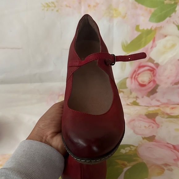 Dansko loralie Red Mary Jane Women's Shoes - Picture 7 of 9